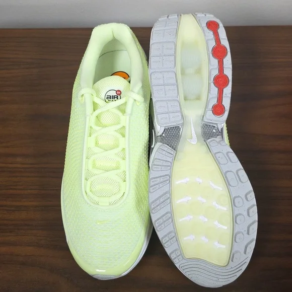 Nike Air Max DN SE Barely Volt Silver HJ9636-701 Women's 9 / Men's 7.5